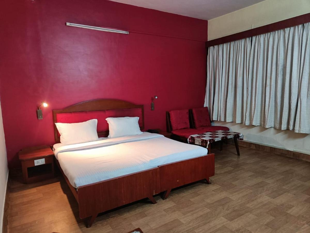 Natures Retreat Hotels And Resorts 우티 외부 사진