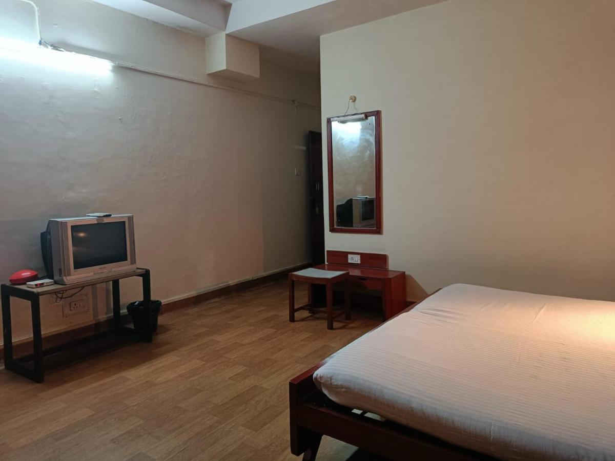 Natures Retreat Hotels And Resorts 우티 외부 사진