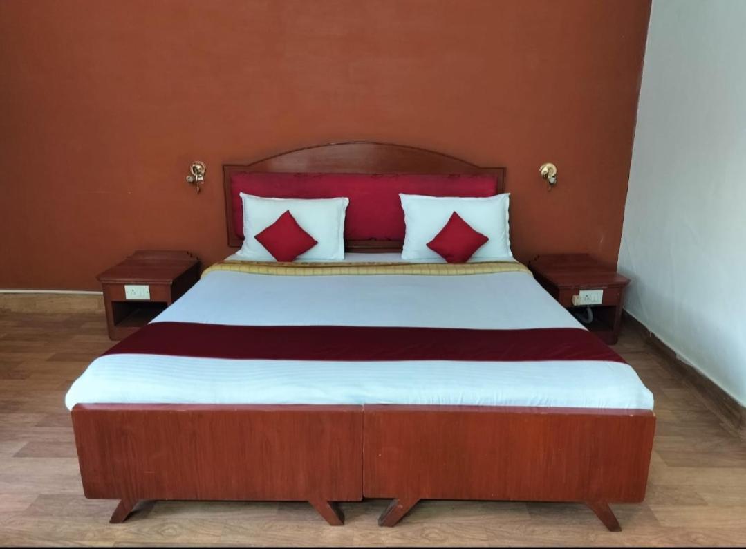 Natures Retreat Hotels And Resorts 우티 외부 사진
